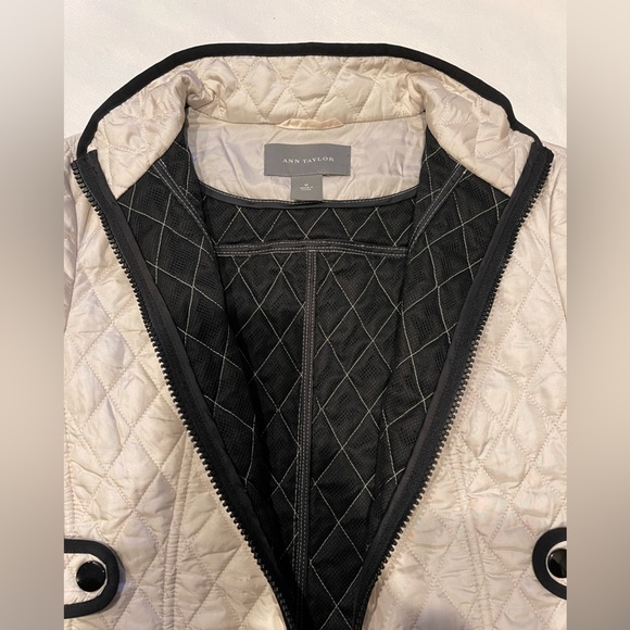 Ann Taylor quilted jacket - Picture 2 of 2